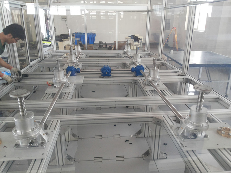 絲桿升降機8臺聯(lián)動成功案例使用圖